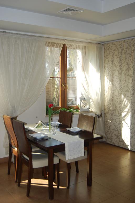 Hotel Restauracja Cztery Pory Roku Orneta Ngoại thất bức ảnh